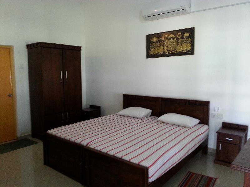 Serenity Lake Resort Yala Тисамахарама Екстериор снимка