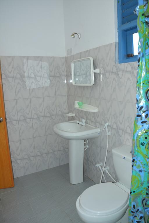 Serenity Lake Resort Yala Тисамахарама Екстериор снимка