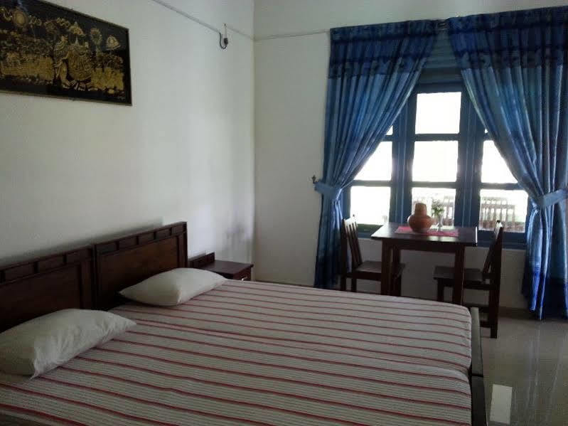 Serenity Lake Resort Yala Тисамахарама Екстериор снимка