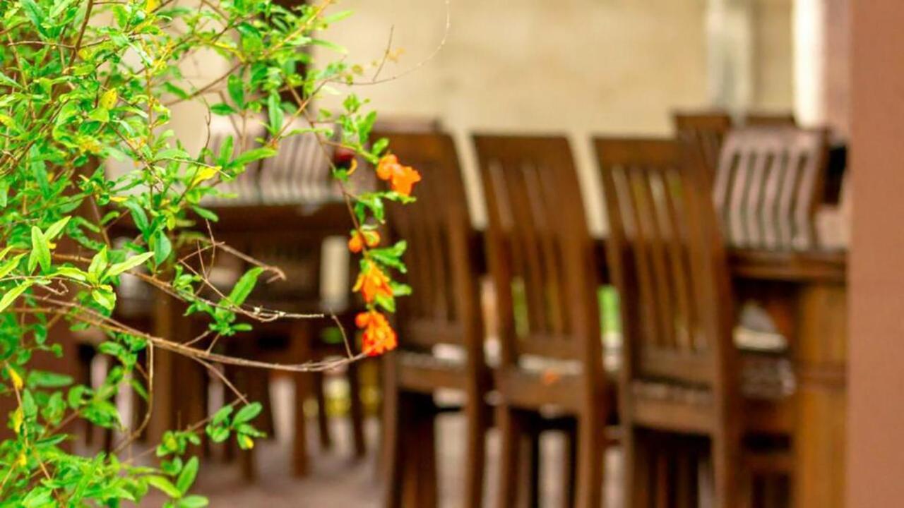 Serenity Lake Resort Yala Тисамахарама Екстериор снимка